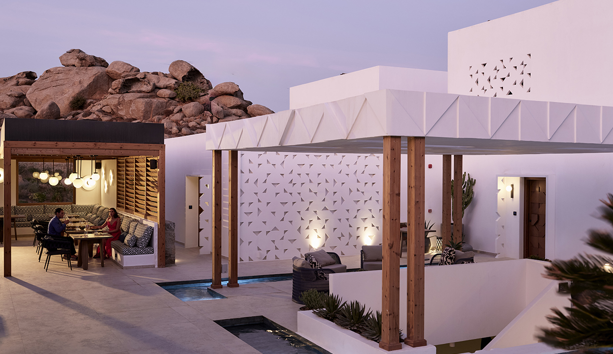 Das Elle Hotel des Monats Mai 2025: das Amyth of Mykonos Super Paradise